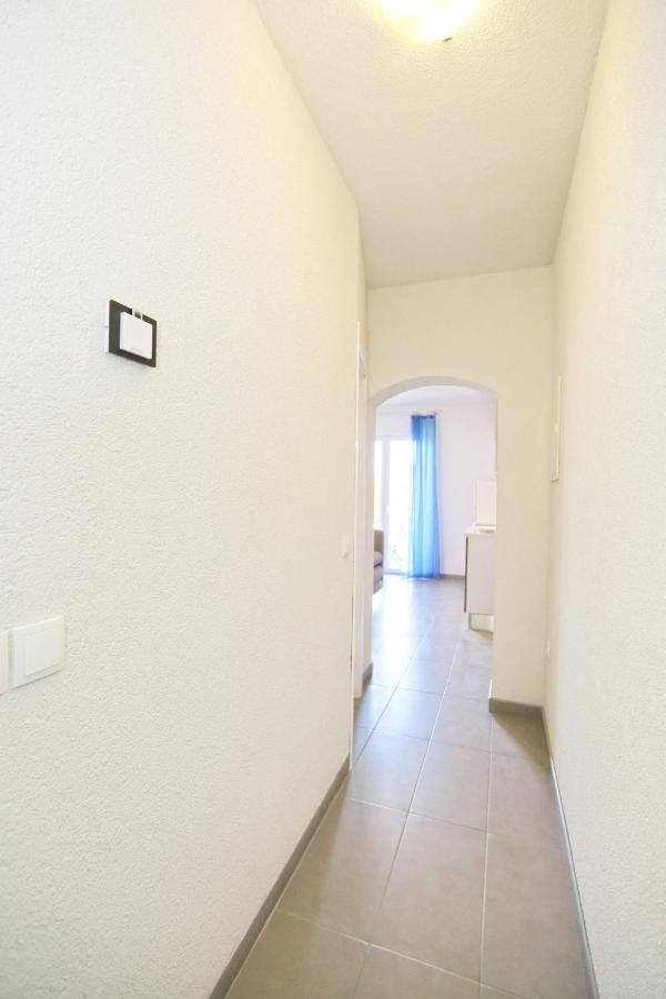 חוואר Apartments By The Sea Cove Zastupac, Hvar - 8761 מראה חיצוני תמונה