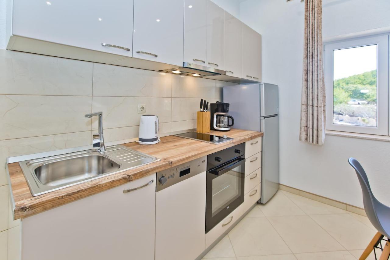 חוואר Apartments By The Sea Cove Zastupac, Hvar - 8761 מראה חיצוני תמונה