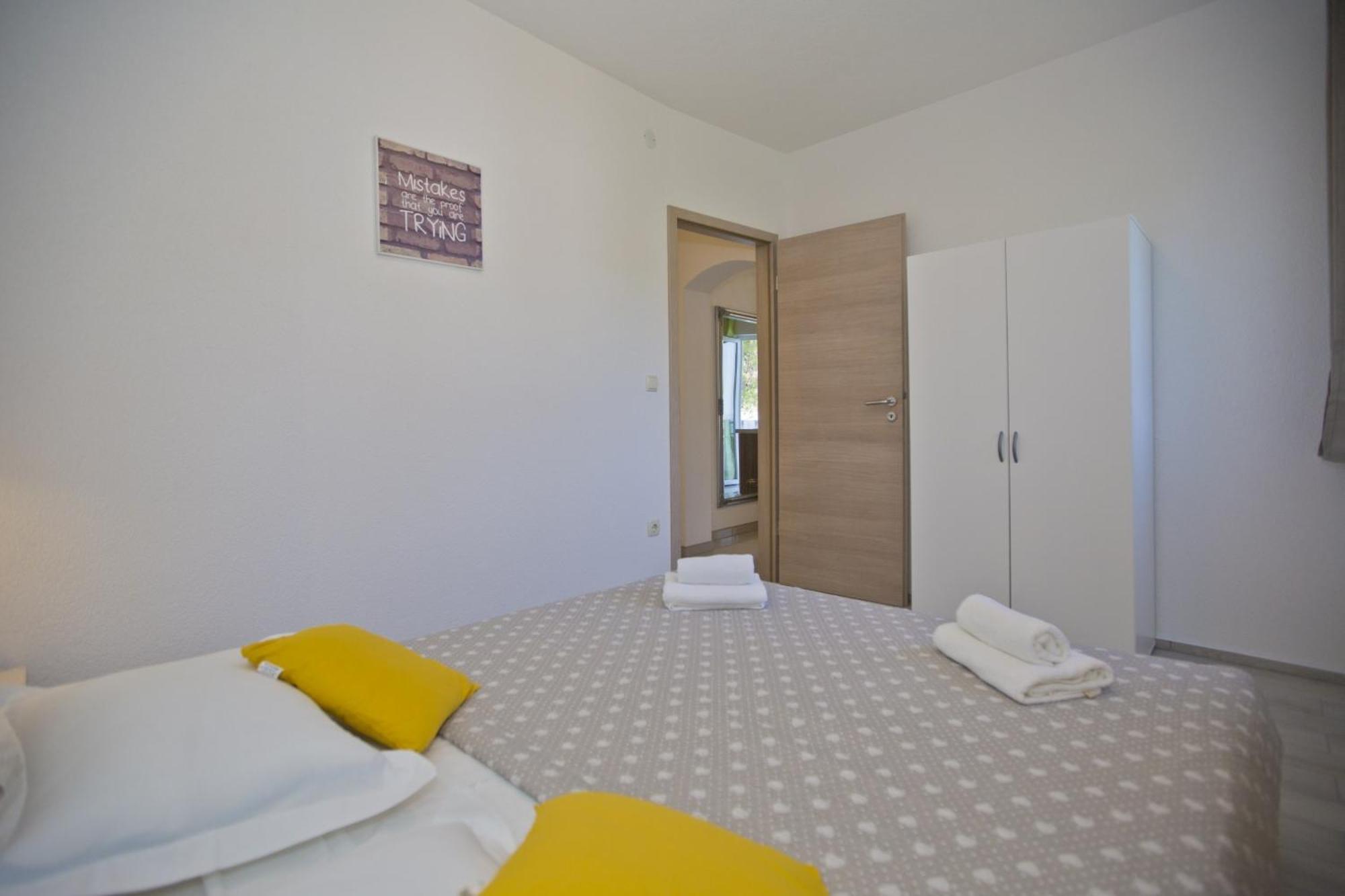 חוואר Apartments By The Sea Cove Zastupac, Hvar - 8761 חדר תמונה